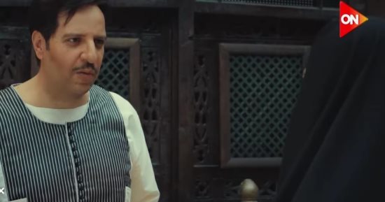 مسلسل النص الحلقة 7.. أحمد أمين يستقبل جواب حب من زميلة شقيقه فى الجامعة