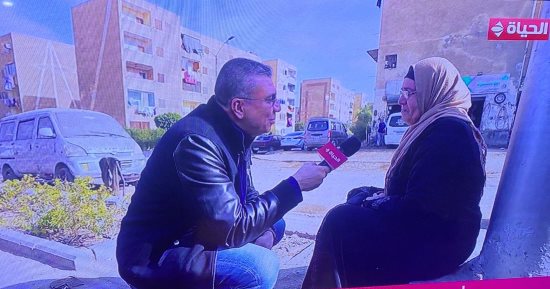 عمرو الليثي يجبر بخاطر سيدة مديونة بسبب زواج بنتها