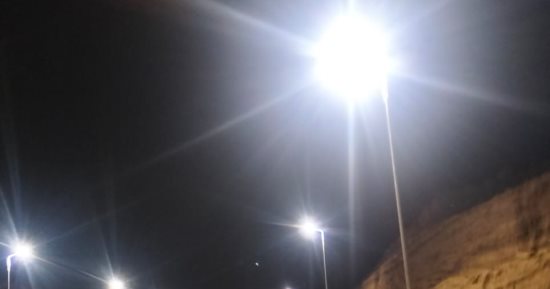 محافظ أسوان: إنارة المدخل الغربى لمحور الخزان بتكلفة 12 مليون جنيه