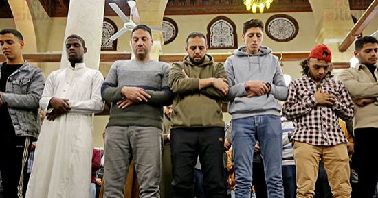 فى رحاب الجامع الأزهر.. الليلة العاشرة من ليالى تراويح رمضان 