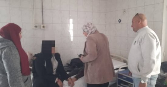 رئيس مدينة قويسنا تزور الفلسطينين المصابين بالمستشفى المركزى.. صور