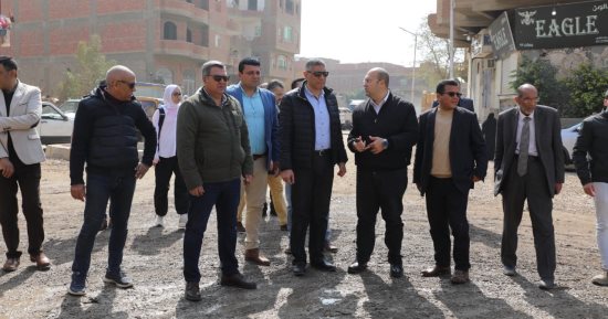 محافظ الجيزة: رصف وتطوير طريق جسر الصليبة فى شبرامنت بتكلفة 37 مليون جنيه