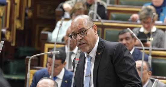 وزير العمل: قانون العمل الجديد يلزم المنشآت بالحد الأدنى للأجور ويعاقب المخالف