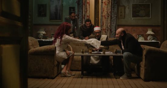بعد جوازة فرحات في مسلسل إخواتي.. ما تفسير حلم زواج الرجل المتزوج؟