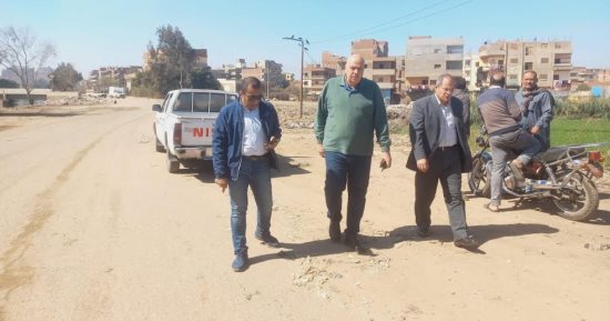 محافظ الدقهلية يوجه بمعاينة أراضى أملاك الدولة لإنشاء موقف حضارى بميت غمر
