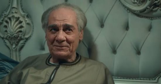 مسلسل حكيم باشا الحلقة 12.. أحمد فؤاد سليم يقع فى القصر مغشيا عليه