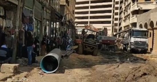 إخلاء العتبة من الباعة الجائلين.. تطوير أكثر الأماكن ازدحاما بالقاهرة "فيديو"