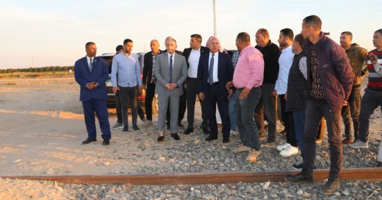 وزير النقل ومحافظ الإسماعيلية يتابعان تداعيات حادث تصادم قطار القنطرة شرق