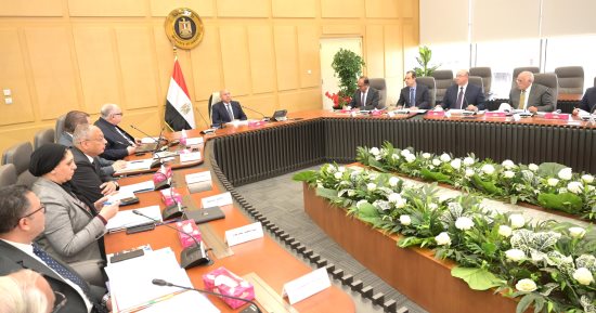نائب رئيس الوزراء للتنمية الصناعية يترأس اجتماع المجلس الوطنى للاعتماد