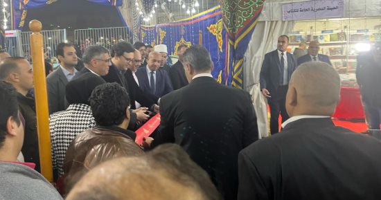 وزير الثقافة ومحافظ الجيزة يفتتحان معرض فيصل للكتاب فى دورته الثالثة عشر.. صور 
