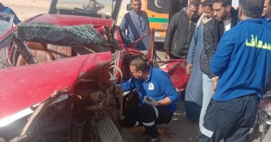 مصرع 5 أشخاص وإصابة 2 آخرين فى حادث تصادم ميكروباص وتروسيكل بأسيوط  