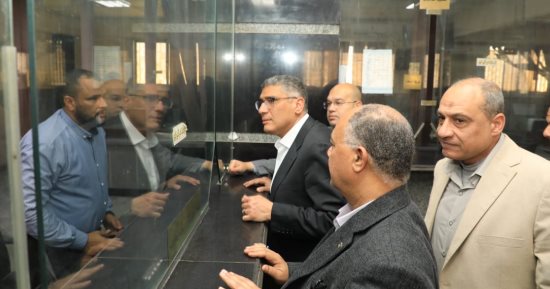 محافظ الجيزة يشدد على تنظيم وأرشفة ملفات التصالح فى مخالفات البناء
