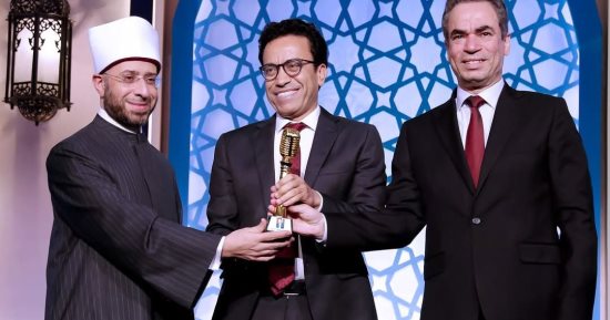 رئيس الوطنية للإعلام: تكريم الفنان سامح حسين جزء من رسالتنا فى دعم القيم
