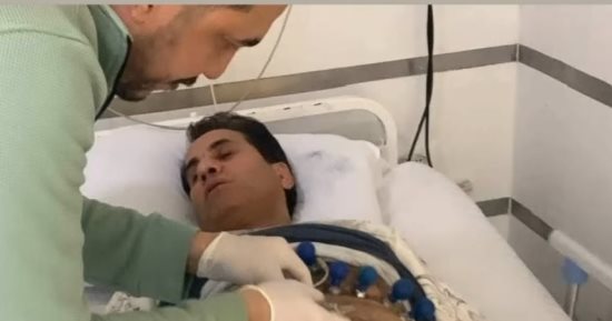 أحمد شيبة يتعرض لوعكة صحية ونقله إلى المستشفى لإجراء الفحوصات الطبية