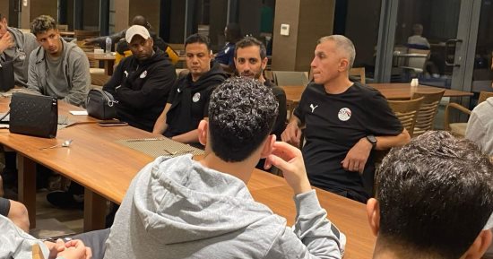 أبو حسين يجتمع مع المنتخب الوطنى تحت 20 سنة