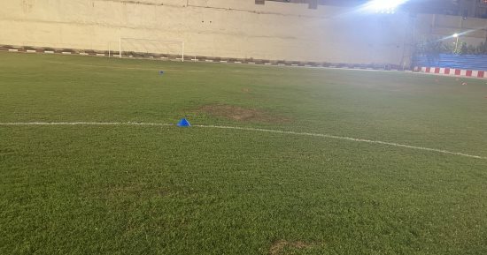 المقاولون العرب يعترض على ضعف إضاءة ملعب البلدية وينتظر قرار الحكم
