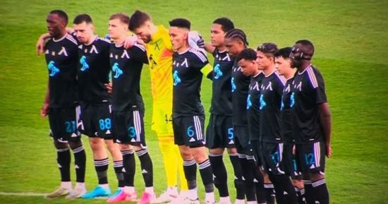 دقيقة حداد على لاعب حي في الدوري البلغاري بسبب خبر كاذب