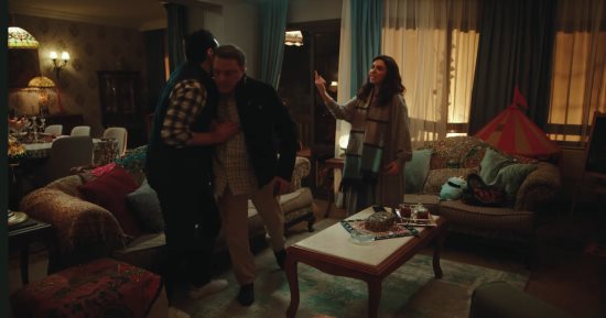 مسلسل حسبة عمري الحلقة 3.. شجار بين روجينا وعمرو عبد الجليل.. إسلام إبراهيم يحاول إنقاذ "هند" من أمن النادى.. على الطيب يحاول الصلح بين شقيقته وزوجها.. سرقة "حسن" ابن "فاروق".. وظهور خاص لـ"لبنى ونس"