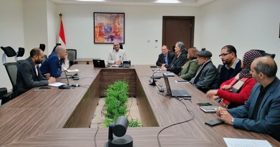نائب وزير الاسكان يناقش مع ممثلى البنك الدولى سبل التعاون بالمشروعات المستقبلية