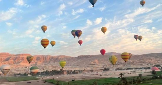 مد وقف نشاط البالون الطائر فى الأقصر حتى غد الخميس لسوء الأحوال الجوية