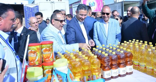 بعد نجاح أسواق اليوم الواحد وأهلا رمضان.. وزارة التموين تطلق لأول مرة معارض أهلا بالعيد لطرح الكعك والبسكويت بجودة عالية وبتخفيضات 30%.. وشريف فاروق يوجه بزيادة ضخ المنتجات لتلبية احتياجات المواطنين