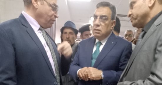 محافظ الدقهلية يزور مصابى سقوط سقف غرفة على أطفال ويعزى أسرة المتوفين