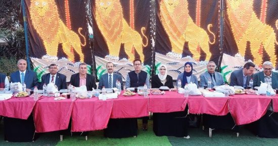رئيس جامعة بنها يشارك فى حفل إفطار بكليتي الزراعة والطب البيطري بمشتهر