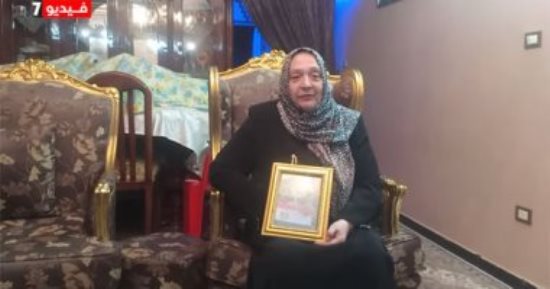 الشهداء فى الذاكرة.. "أصر على النزول للدفاع عن زملائه" والدة الشهيد محمد وهدان تروى التفاصيل