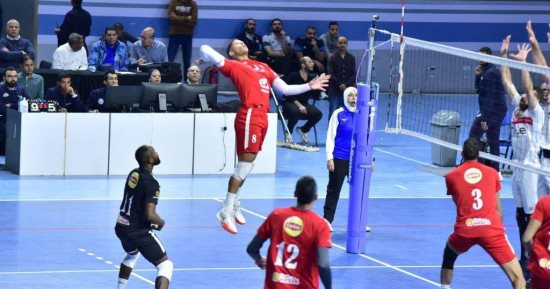 الأهلى يهزم الزمالك ويتأهل إلى نهائي دوري الطائرة 