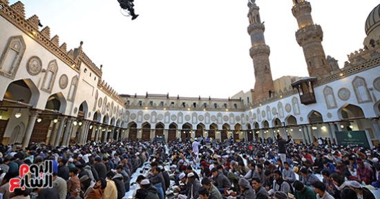 فى رحاب الأزهر الشريف.. الإفطار اليومى لضيوف الرحمن
