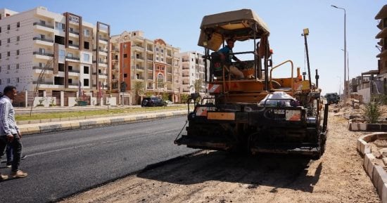 من القاهرة إلى الصعيد والدلتا: 12.9 مليار جنيه استثمارات طرق تعيد رسم خريطة التنمية الإقليمية.. شبكة عصرية خدمية للمواطن عام 25/26.. القاهرة تحظى بنصيب الأسد والجيزة فى المرتبة الثانية.. و583 مليون جنيه لسيناء