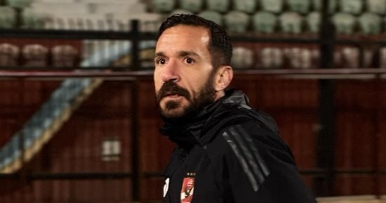 شاهد.. الظهور الأول لعلى معلول مع الأهلى فى مباراة إنبى بعد غياب 306 أيام