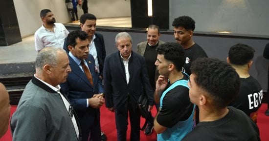 وزير الرياضة يكشف تفاصيل حديثه مع زيزو: لحل أزمة مستحقاته بالمنتخب الأولمبى