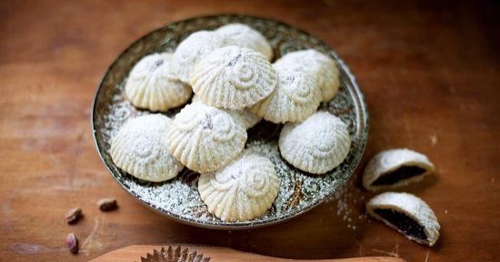 العيد فرحة.. طريقة عمل المعمول بالعجوة في المنزل