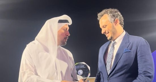 الاتحاد الإماراتى يكرم نادى بيراميدز ويهدى ممدوح عيد الدرع