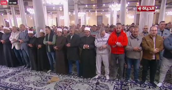 بث مباشر لصلاة التراويح من مسجد الإمام الحسين على قناة الحياة