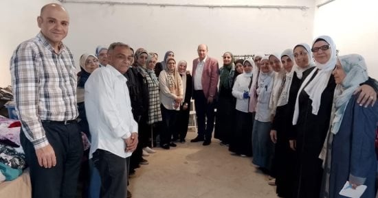 كلية الفنون التطبيقية بجامعة حلوان تنظم معرضًا خيريًا