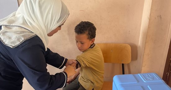 صحة الدقهلية: تطعيم أكثر من 700 ألف طالب بالمدارس ضد الالتهاب السحائى 
