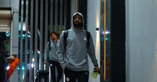 منتخب مصر يصل استاد القاهرة لمواجهة سيراليون.. صور