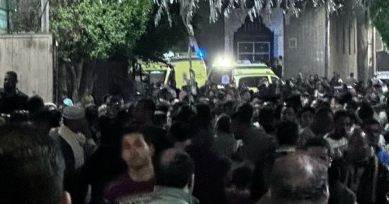 التفاصيل الكاملة لوفاة طفلة 8 سنوات فى تدافع بجوار مصلى سيدات بالأقصر.. صور
