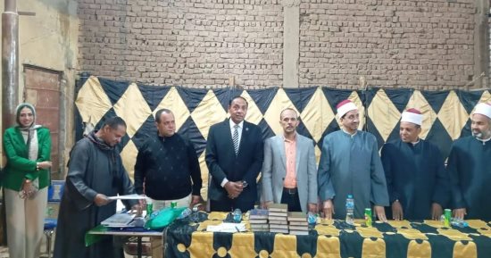 "أوقاف سوهاج" تشارك فى تكريم حفظة القرآن الكريم بقرية باصونة 