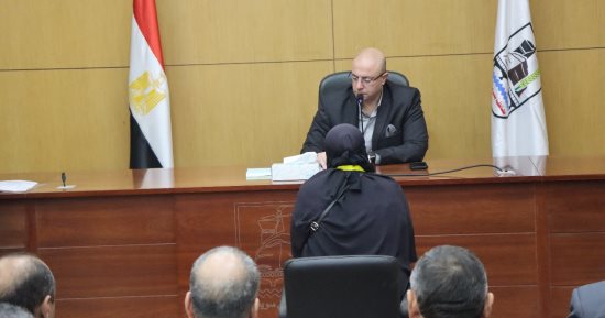 محافظ بنى سويف يعقد اللقاء الأسبوعى مع المواطنين ويوجه بحلول عاجلة لشكاواهم