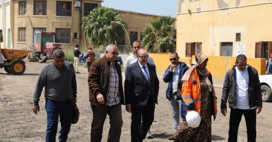 رئيس شركة الصرف الصحى يتفقد محطة التنقية الشرقية.. تعالج 40% من مياه الصرف