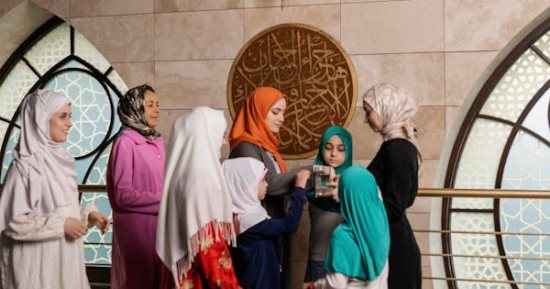 لو مش حاسس بفرحة العيد.. 6 حيل نفسية تساعدك على الشعور بالسعادة