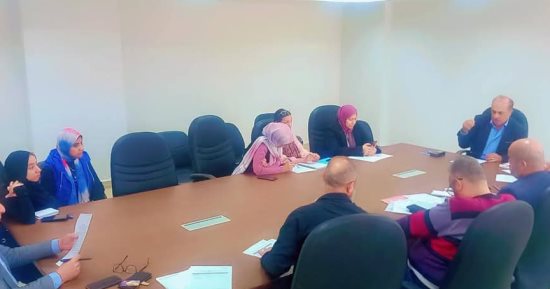 وكيل صحة الوادى الجديد يترأس اجتماع لجنة مكافحة العدوى ويوجه بمحاسبة المقصرين