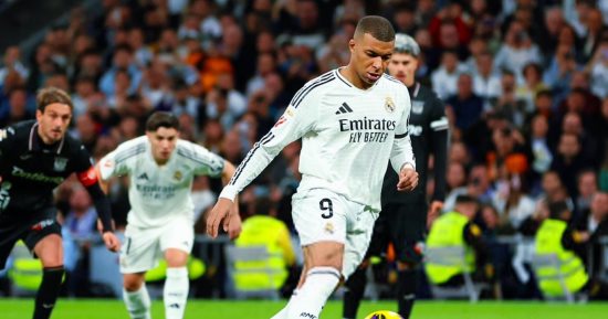 هدفان بينهما دقيقة واحدة يشعلان مباراة ريال مدريد ضد ليجانيس.. فيديو