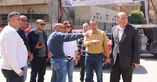 نائب محافظ الجيزة تشدد على إحلال وتجديد صناديق القمامة خلال جولة بالأحياء