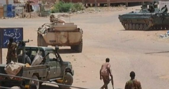 تصعيد جديد في غرب دارفور.. القوات المشتركة تصد هجوما للدعم السريع على منطقتي بئر سليبة وحجر المرفعين.. مقتل قائد بارز بالميليشيا في مواجهات شمالي الجنينة.. أركو مناوي:كبدنا الميليشيا خسائر ومقتل مهدى مون الأبرز