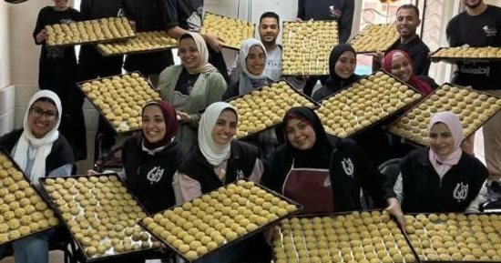 جمعية رسالة عضو التحالف الوطني تواصل تجهيز كحك العيد