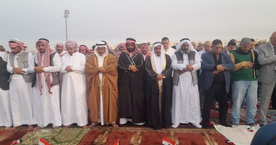 محافظ جنوب سيناء يؤدى صلاة عيد الفطر المبارك بساحة استاد طور سيناء